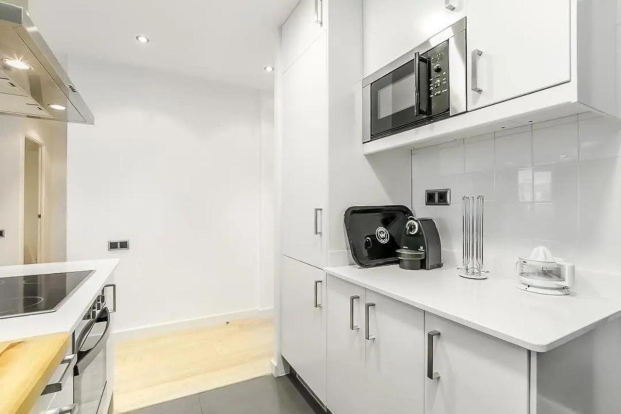 51Sam1021 - Modern Apartment Near Montjuic Βαρκελώνη Εξωτερικό φωτογραφία